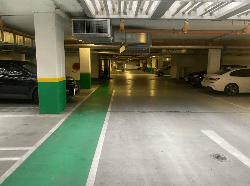 Meet & Greet Parking - Image 3